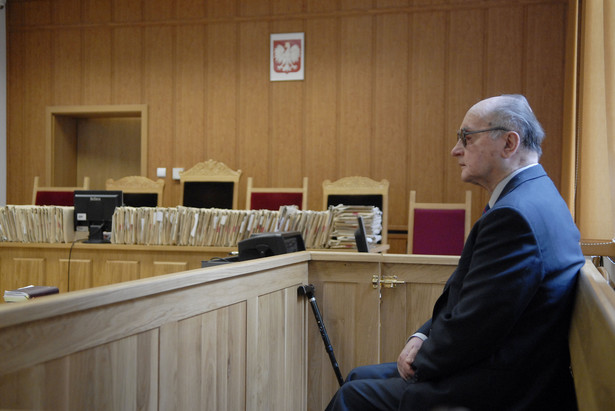 Jaruzelski przed sąd za stan wojenny
