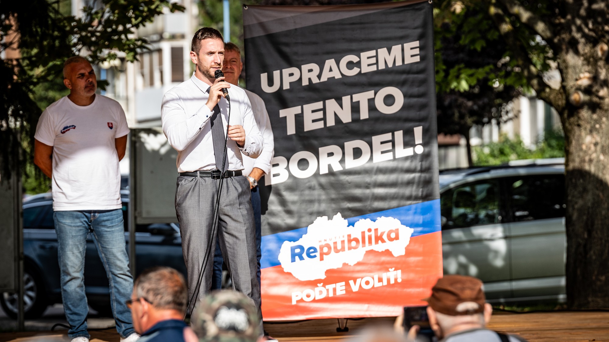 Predvolebný míting hnutia Republika v Dubnici nad Váhom