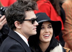 Czego się nie robi dla miłości? Katy Perry w klipie Johna Mayera