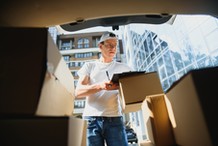 Od 1 lipca 2026 r. koniec zwolnienia z cła dla małych przesyłek. Będzie opłata 3 euro