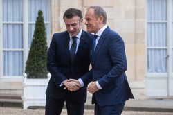 Zakulisowa gra o stołki w UE. Ale są rzeczy ważniejsze: Macron spieszył się na mecz