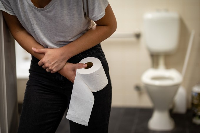 Vizesnek tűnik a széklete, hasmenése van? Nehezen diagnosztizálható kór tünete is lehet!
