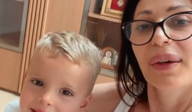 Ceca Ražnatović sa unukom