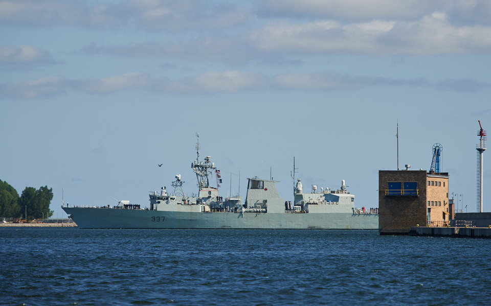 Kanadyjska fregata HMCS Fredericton