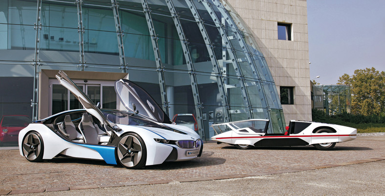 BMW Vision Efficient Dynamics i Pininfarina Modulo - Powrót do przyszłości