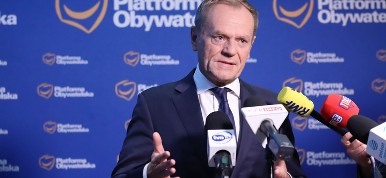 Donald Tusk odcina się od Bronisława Komorowskiego. "Nie prezentuje poglądów PO"