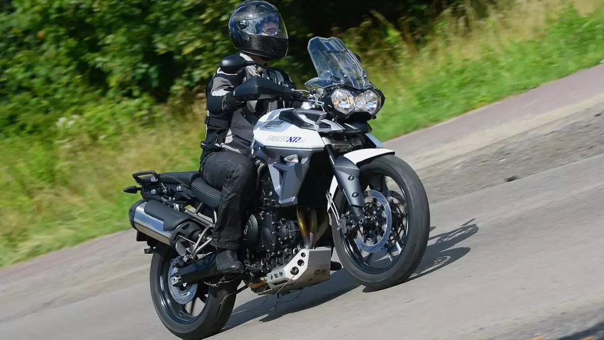 Triumph Tiger 800 XRx Low w akcji