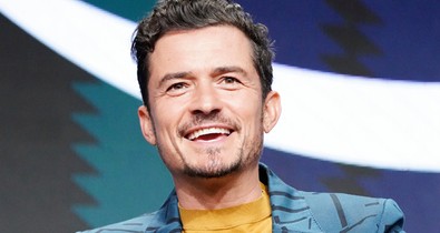 Orlando Bloom kiskutyával, a világ leglazább öltönyében
