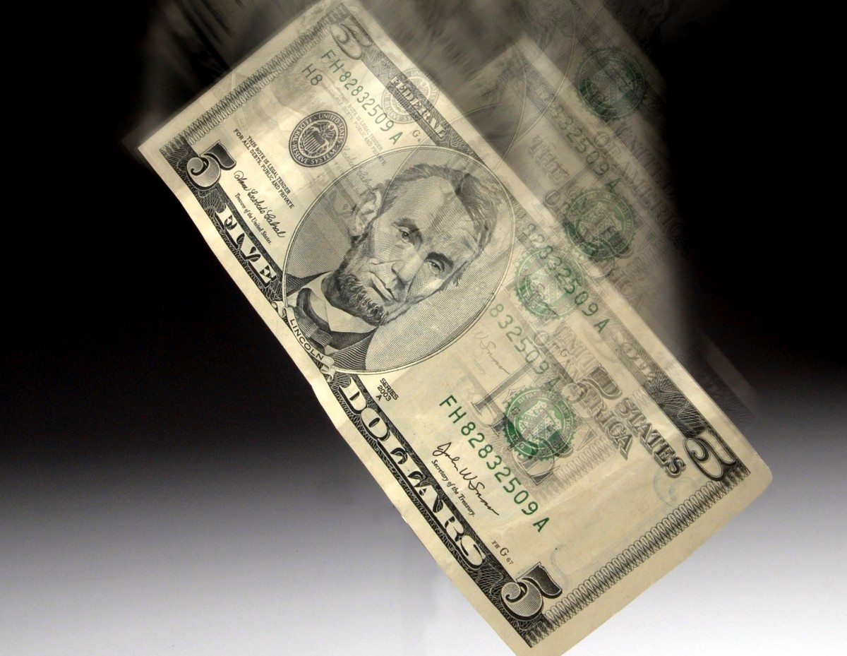 Dolar