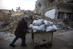 Syria: Putin gratuluje Asadowi odbicia Aleppo