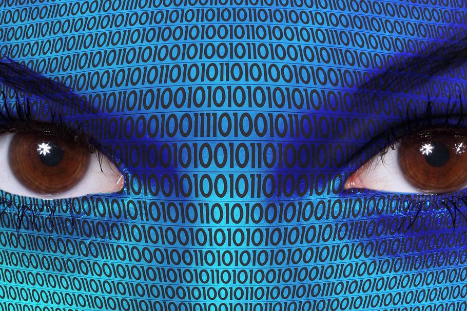 Kobiety w obszarze cyberbezpieczeństwa wyróżnia cecha, która pomaga w tropieniu hakerów
