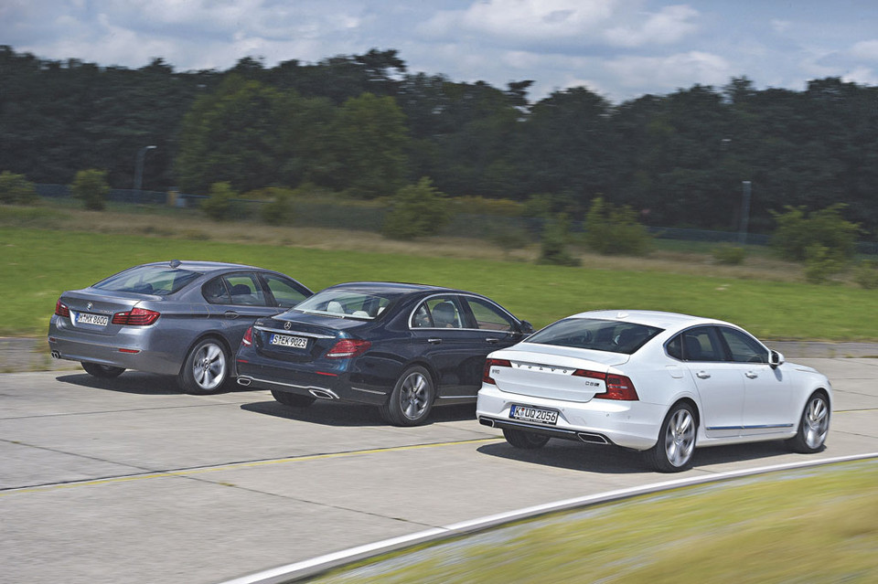 Volvo S90 kontra Mercedes klasy E i BMW serii 5 czy