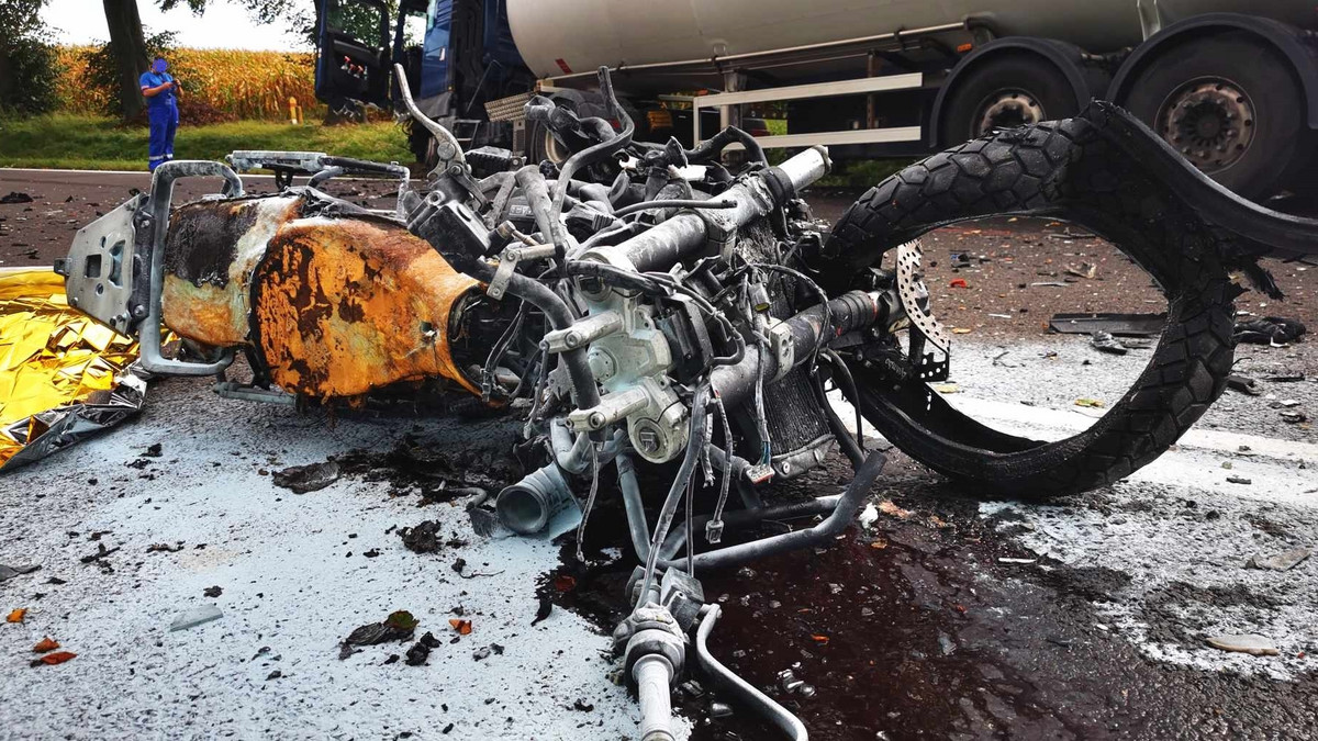 Motocyklista zginął pod Przeworskiem. Okoliczności wypadku są przerażające