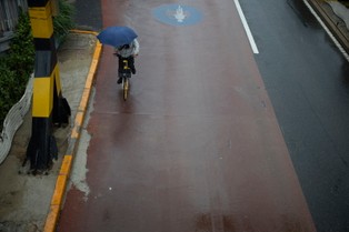 Chiny: Najpotężniejszy tajfun w tym roku. 600 tysięcy osób zagrożonych