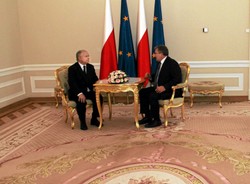 SONDAŻ prezydencki: Kaczyński przegrałby już w pierwszej turze