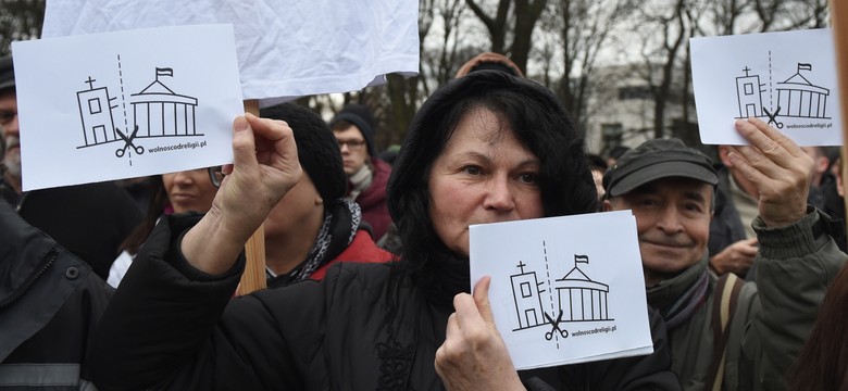 Kłótnia o miliony dla Świątyni Opatrzności Bożej. "Potworek architektoniczny"