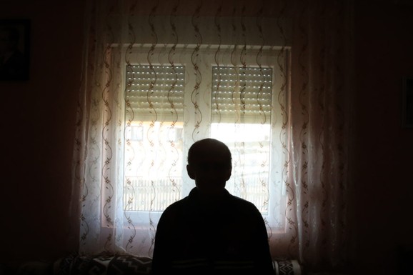 "Kad ustanem i vidim sivilo...": Srbi masovno umorni, pospani, ali i razdražljivi... Svi SIMPTOMI ZIMSKE DEPRESIJE