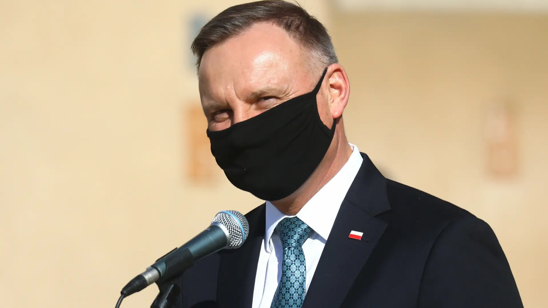 "Do niedawna nie wiedziałem, że ktoś taki istnieje". Prezydent Duda skomentował wpis Żulczyka