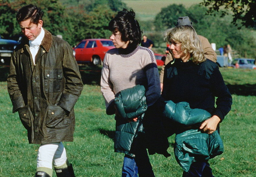 Książę Walii i Camilla Parker-Bowles (z prawej), 1979 r.