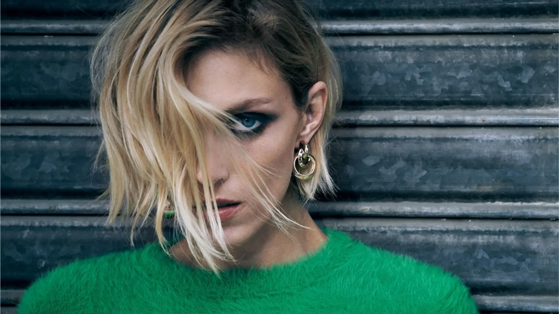 Anja Rubik w najnowszej kampanii Zary. Ubrania na sezon jesienny rodem z lat 90.