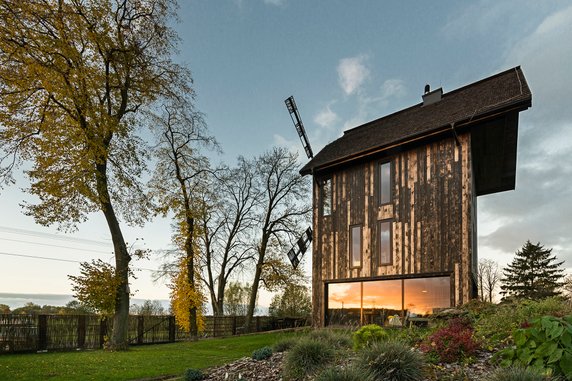 Dom w starym wiatraku na Lubelszczyźnie. Architekci zmienili ruinę w cudo!