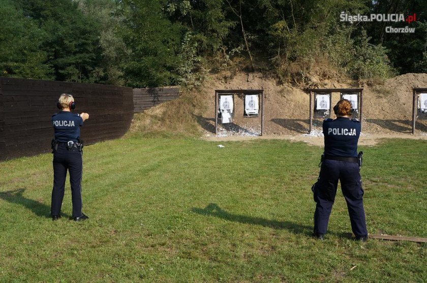 Policjanci odbyli trening na strzelnicy