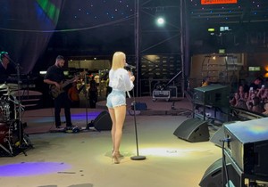 Jelena Rozga u Crnoj Gori
