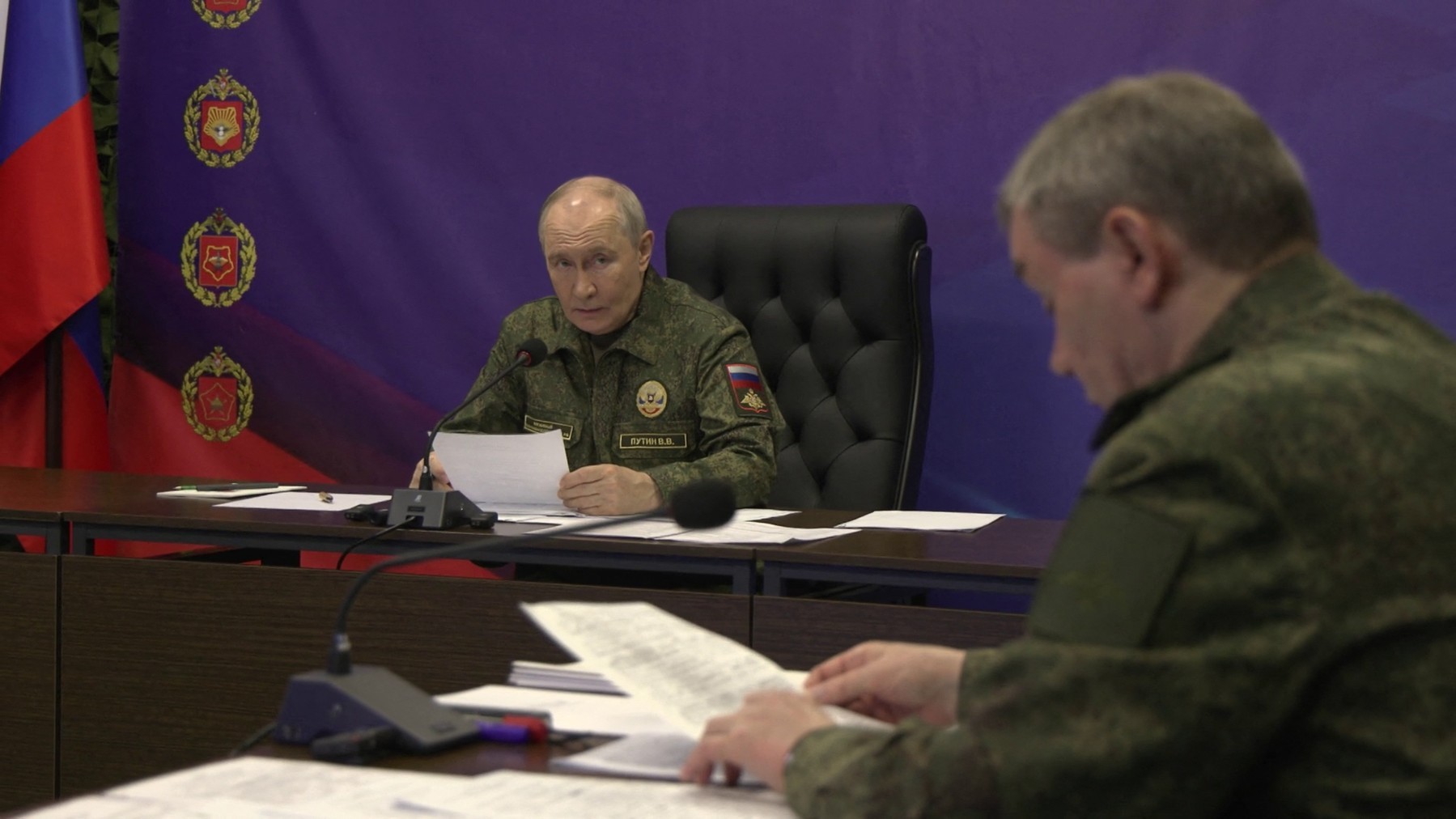 Europa, atacată de Vladimir Putin? Jurnalist rus: „I-a mai rămas o singură opțiune pentru a se menține la putere”