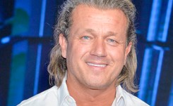 Jarosław Jakimowicz chwali się sukcesem swojego programu w TVP i twierdzi: Uruchomione są całe farmy trolli, które mnie atakują