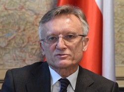 Wstęp do normalności? Późnym latem [ROZMOWA]