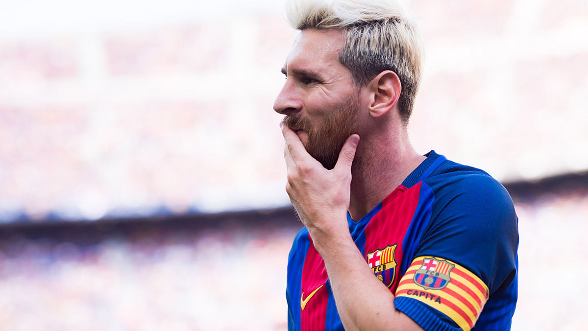 Kiedy Lionel Messi pojawił się w blond włosach, jego fani byli w lekkim szoku, bo do tej pory gwiazdor zespołu FC Barcelona i reprezentacji Argentyny rzadko eksperymentował ze swoim wyglądem. Teraz wyjaśnił, skąd akurat ostatnio zdecydował się na tak wielką zmianę.