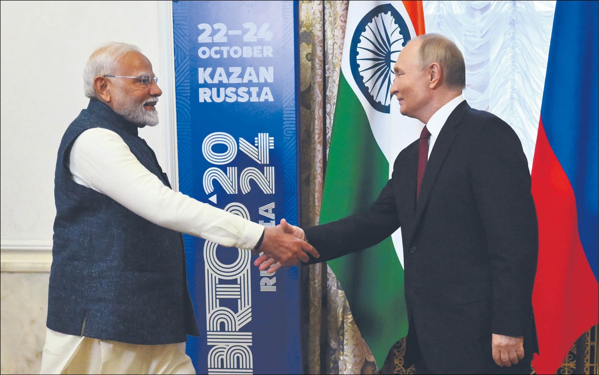 Władimir Putin przy okazji szczytu rozmawiał wczoraj z premierem Indii Narendrą Modim