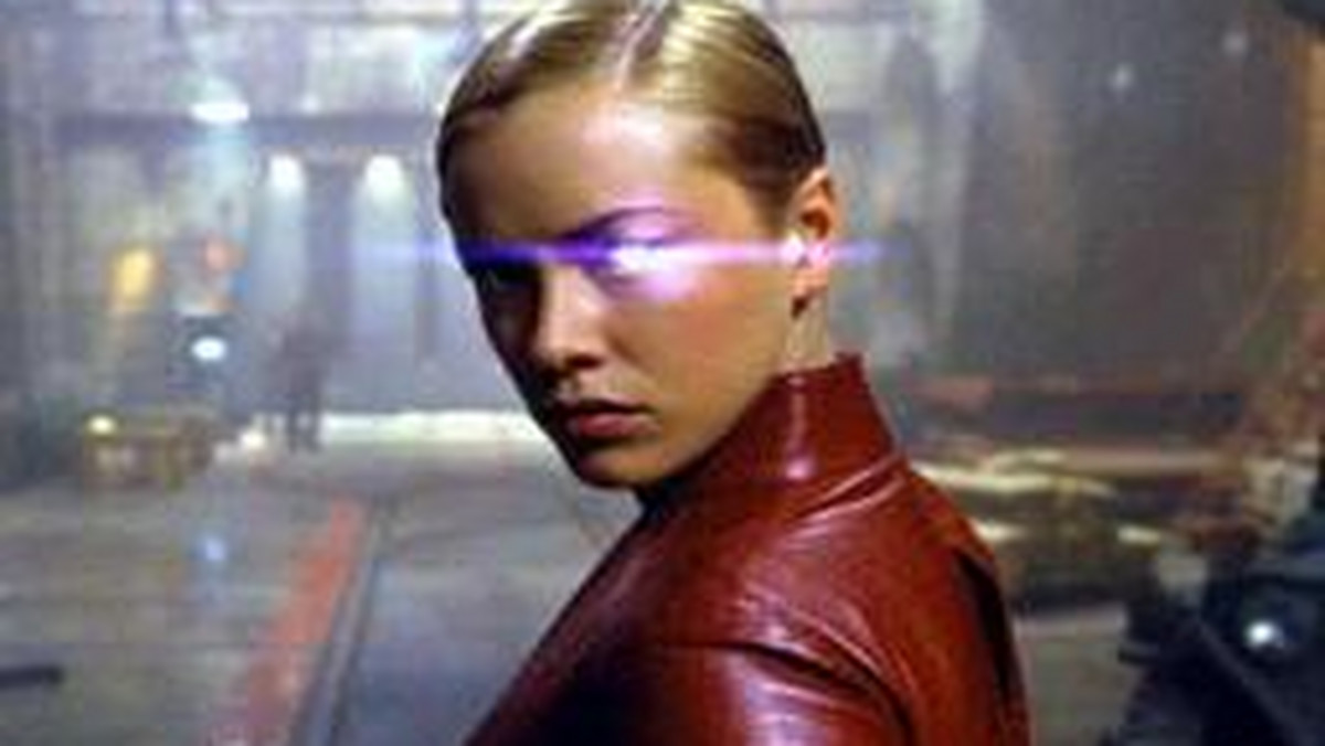 Wygląda na to, że obrazu "Terminator 4" nie należy spodziewać się w kinach wcześniej niż za dwa lata.