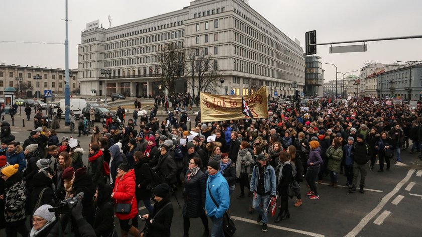 Czarny Piątek w Warszawie