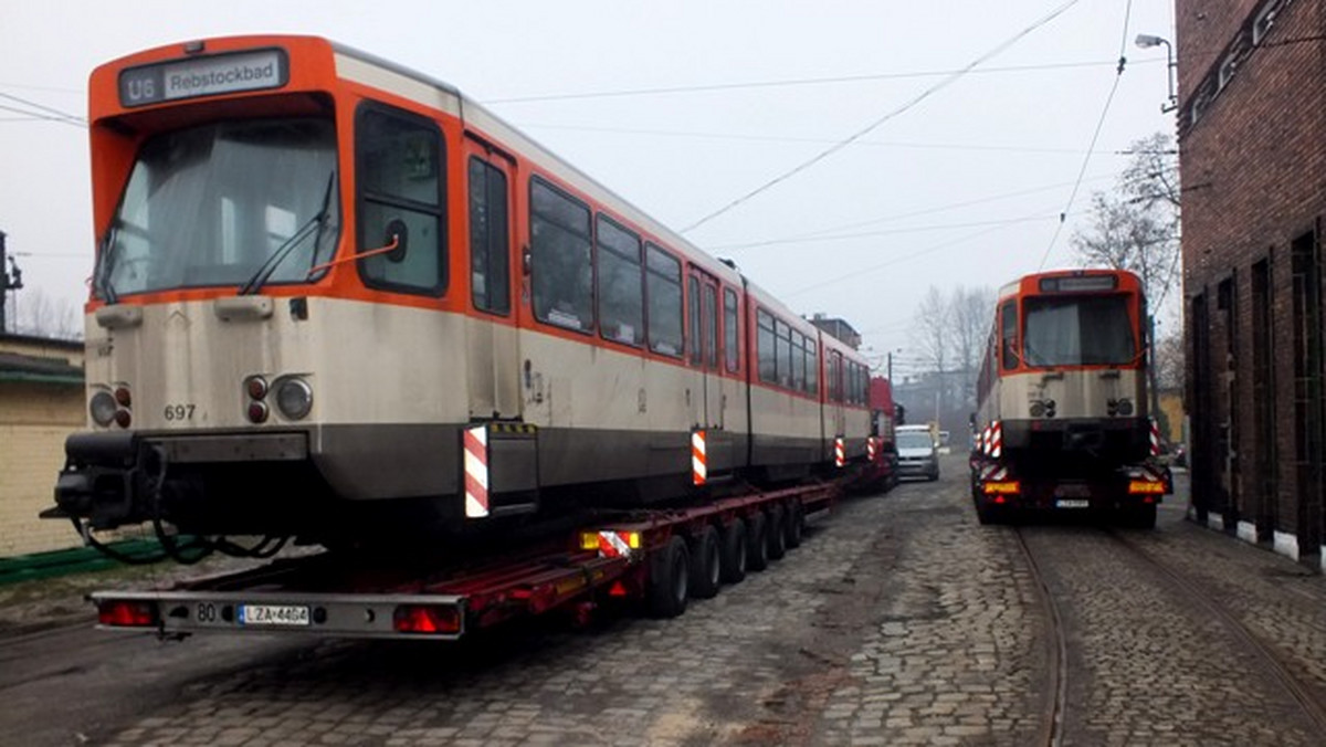 Tramwaje Śląskie wzbogaciły się o kolejne pięć tramwajów. Kursujące dotychczas we Frankfurcie wagony typu Ptb są zmodernizowaną wersją jeżdżących już po naszych torach, sprawdzonych tramwajów typu Pt8.