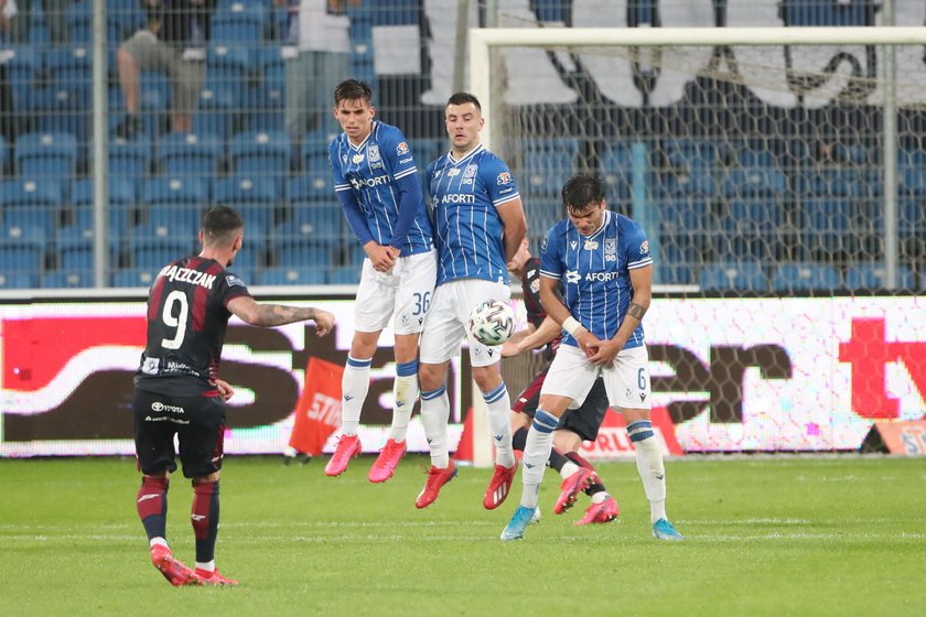 Ekstraklasa 32. kolejka: Lech - Pogoń 0:0