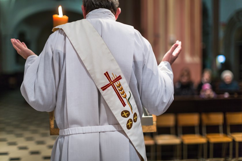 Duchowni z Krakowa złożyli kobietom życzenia. Nie tych słów oczekiwały