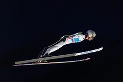 TCS. Trzech Polaków awansowało do finału w Oberstdorfie, prowadzi Wellinger