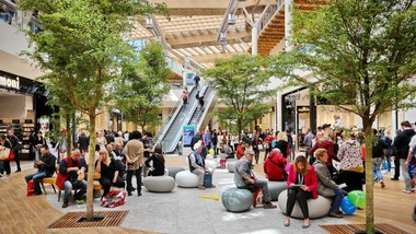 większość centrów handlowych powstaje w małych miejscowościach. wiadom