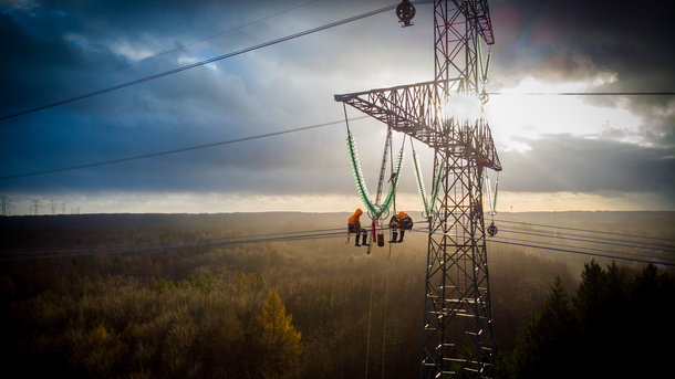 Gigantyczne inwestycje w sieci energetyczne. "Będziemy się zadłużać"