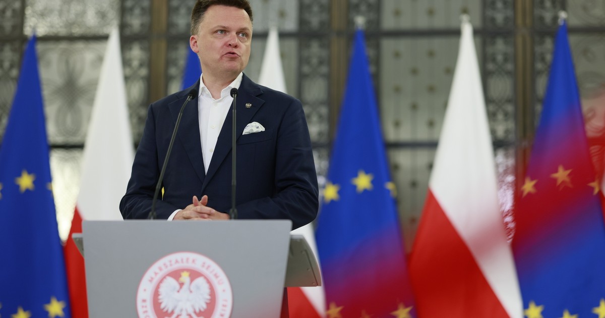 Tajna wizyta Szymona Hołowni. Późnym wieczorem odwiedził jednego z ważnych polityków PiS