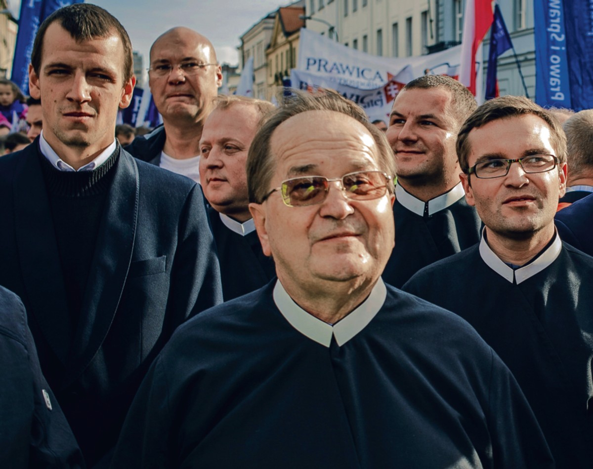 Uczelnia o. Tadeusza Rydzyka ma jeden z najniższych odsetków bezrobotnych osób, które ją ukończyły – taką informację podaje Wojewódzki Urząd Pracy w Toruniu