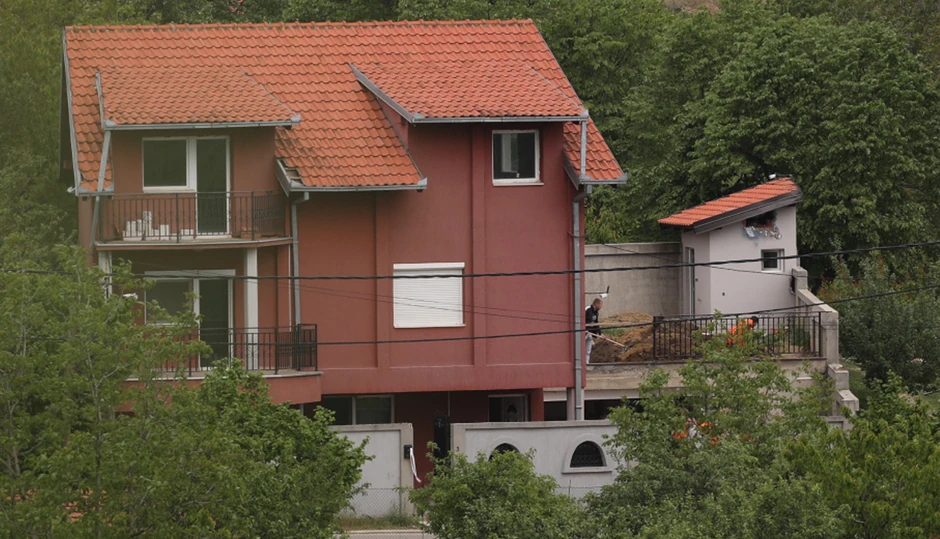 Ispod zemlje su napravili sobu za mučenje