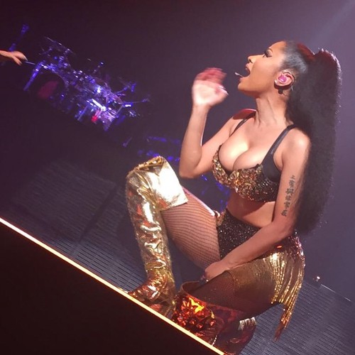 Piersi Nicki Minaj, odtąd jeszcze słynniejsze i bardziej podziwiane