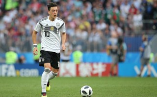 Afera Özila cieszy Erdoğana i niemieckich populistów [OPINIA]