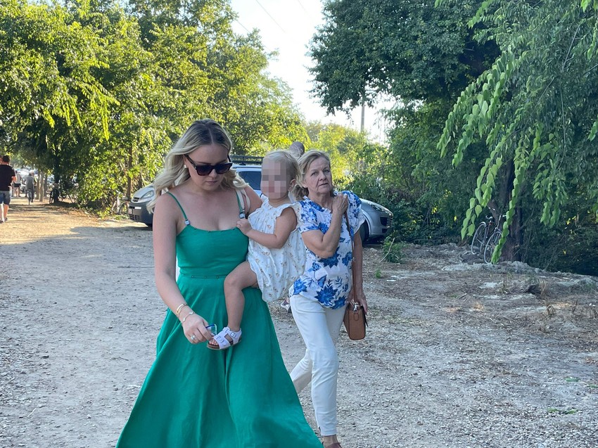 Jokićeva žena sa ćerkom