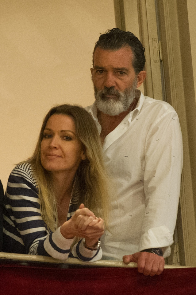 Antonio Banderas z dziewczyną w Maladze