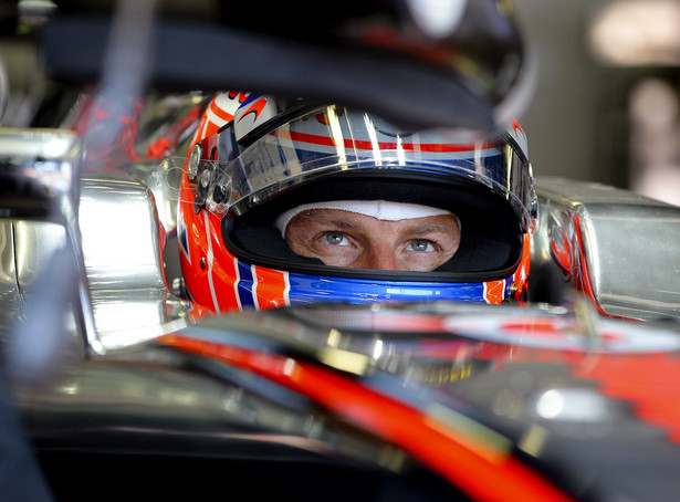 Brytyjczyk z teamu McLaren był najszybszy na drugim treningu