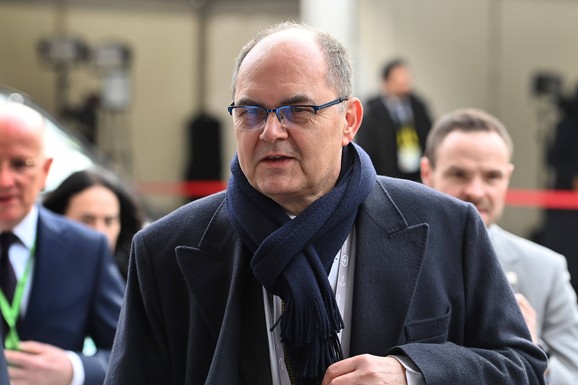 "U PRAVOM TRENUTKU" Oglasio se Stejt Department o povlačenju Kristijana Šmita