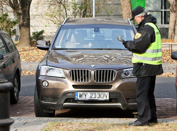 Gwiazda telenoweli nie umie parkować. Zapłaciła karę